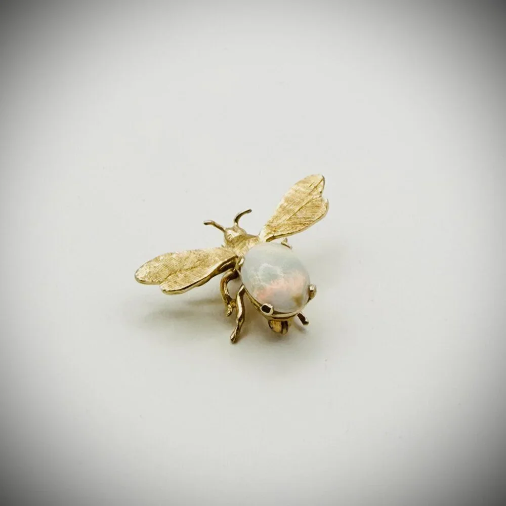 Engel Brothers 14K Gold Opal Bee Brooch Vintage Figural Pin 3g
